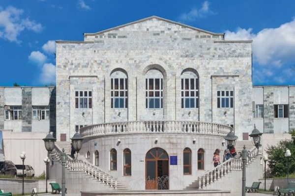 Qarabağ Universitetində işləmək istəyənlərin NƏZƏRİNƏ: Vakansiya elan olundu